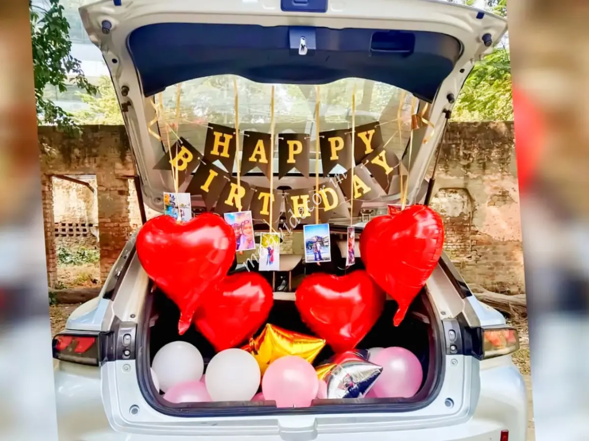 Charming Dikki Decoration