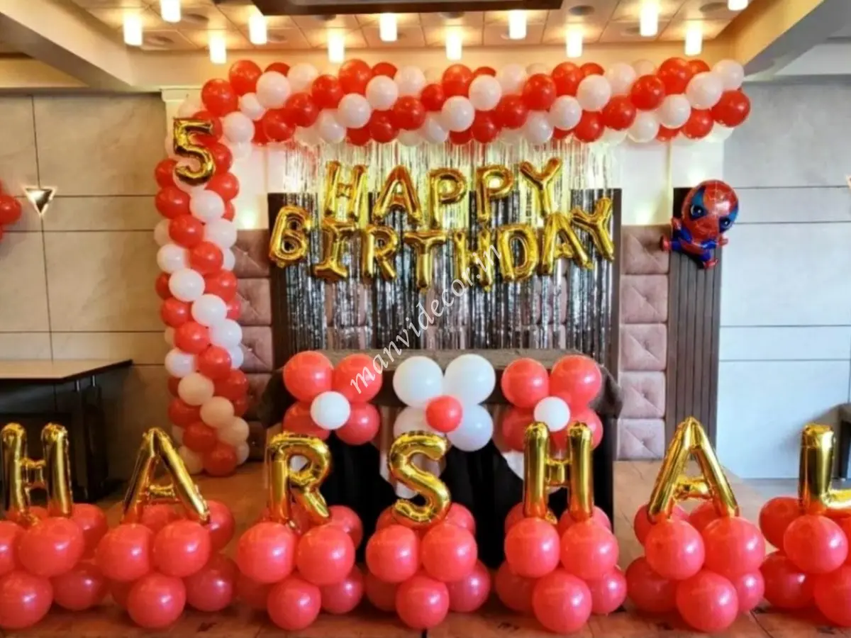 Spiderman garland decoration 