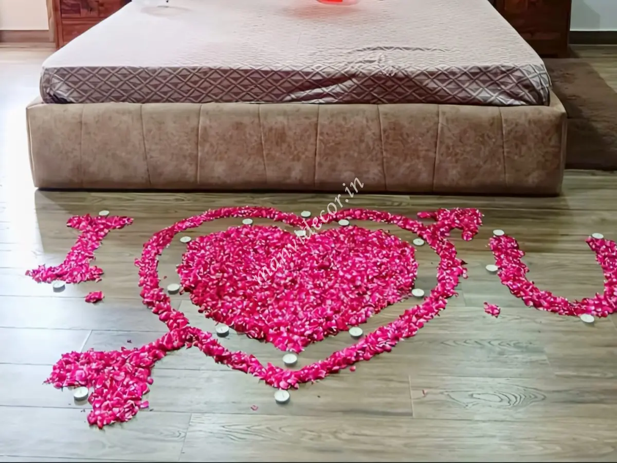 Red Anniversary Theme Decor