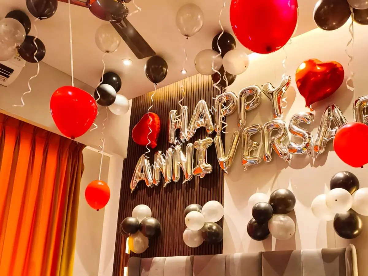 Anniversary room decoration at home 