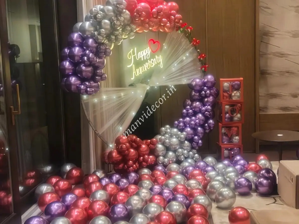 Anniversary ring decoration for couples