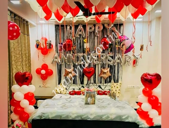 Red Romantic Balloon Decor